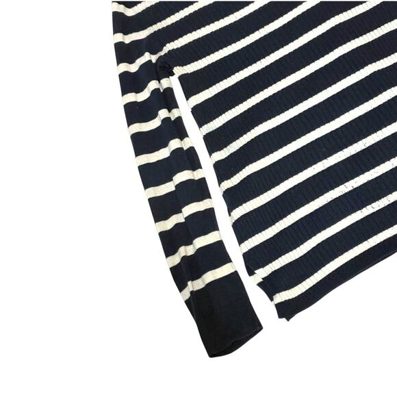 GAP Striped Long Sleeve Top - Sweater Style Navy & White - Medium Long Sleeves - Picture 3 of 12